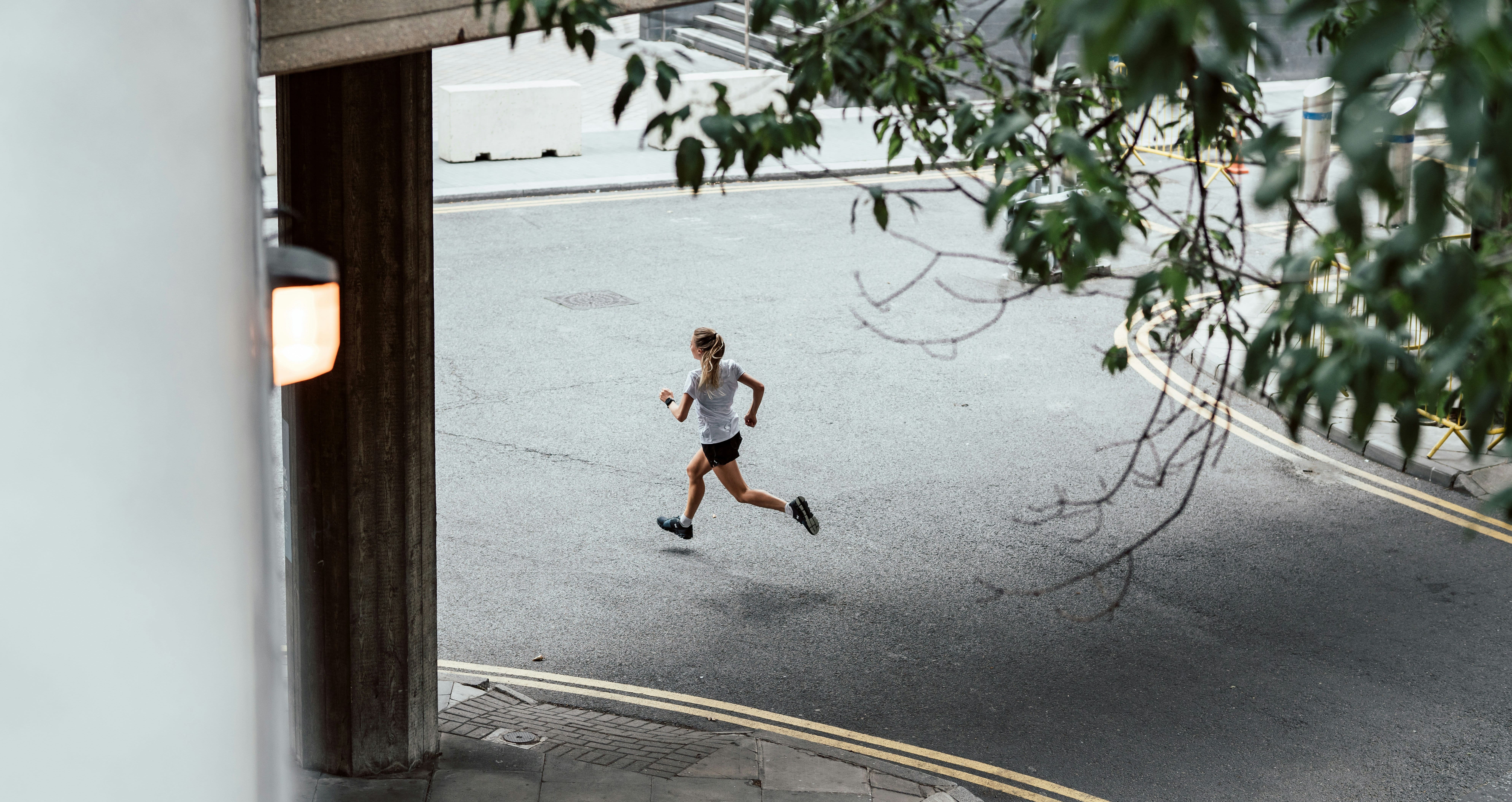 Фразовые глаголы с run — почему они такие запутанные (и как всё-таки их понять)
